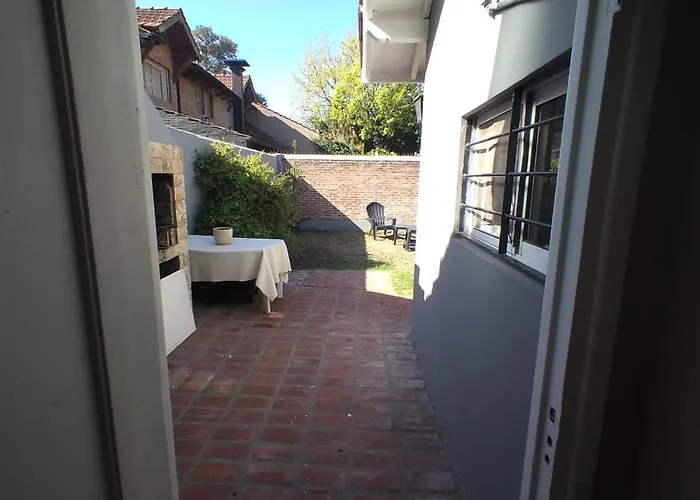 Casa Azcuenaga - Parque - Zona Comercial - Aerop 15 Min